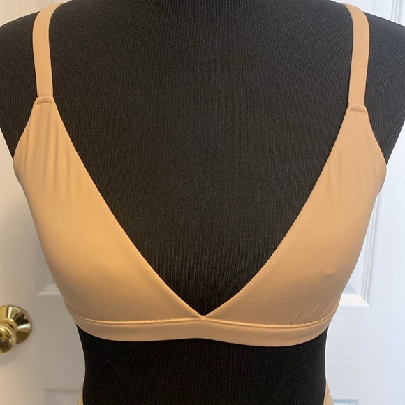 SKIMS Bra & Panty Set Sz M Color Clay NWT - Picture 3 of 9